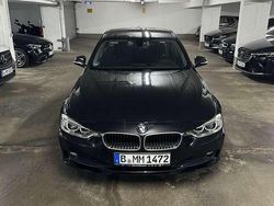Schwarz Gebraucht 2015 BMW 320 Limousine | 16.900 € (Fairer Preis)