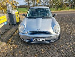 Grau Gebraucht 2004 Mini ONE Kleinwagen | 1.000 € (Fairer Preis)