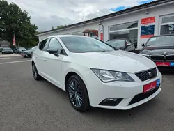 Weiß Gebraucht 2015 Seat Leon CONNECT Limousine | 7.999 € (Fairer Preis)