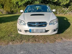Weiß Gebraucht 2009 Subaru Legacy Limousine | 4.800 € (Fairer Preis)