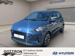 Blau Neu 2025 Hyundai i10 Trend Kleinwagen | 18.500 € (Etwas zu teuer)