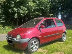 Rot Gebraucht 2007 Renault Twingo Kleinwagen | 1.800 € (Fairer Preis)
