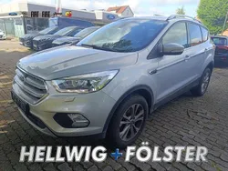 Silber Gebraucht 2019 Ford Kuga Titanium SUV | 13.990 € (Guter Preis)