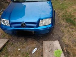Blau Gebraucht 2001 VW Bora Basis Kombi | 550 € (Superpreis)