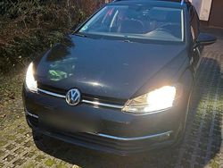Schwarz Gebraucht 2019 VW Golf VII Kombi | 9.800 € (Guter Preis)