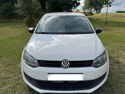 Weiß Gebraucht 2014 VW Polo Trendline Kleinwagen | 5.850 € (Etwas zu teuer)