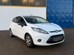 Weiß Gebraucht 2011 Ford Fiesta Viva Kleinwagen | 3.790 € (Fairer Preis)