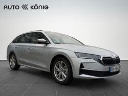 Grau Gebraucht 2024 Skoda Octavia Selection Kombi | 30.890 € (Fairer Preis)
