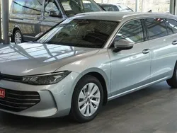 Silber Gebraucht 2024 VW Passat Kombi | 39.991 € (Superpreis)
