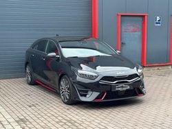 Schwarz Gebraucht 2023 Kia ProCeed GT Kleinwagen | 24.990 € (Guter Preis)