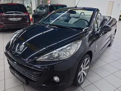 Schwarz Gebraucht 2014 Peugeot 207 CC Roland Garros Cabrio | 7.980 € (Teuer)