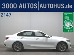 Weiss Gebraucht 2020 BMW 330e Sport Line Limousine | 23.780 € (Fairer Preis)