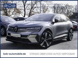 Grau Gebraucht 2022 Renault Mégane Techno Limousine | 24.888 € (Guter Preis)