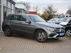 Grau Gebraucht 2016 Mercedes GLC250 SUV | 25.950 € (Fairer Preis)