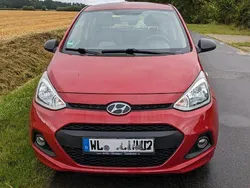 Rot Gebraucht 2014 Hyundai i10 Style Kleinwagen | 3.999 € (Fairer Preis)