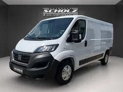 Weiss Gebraucht 2023 Fiat E-Ducato | 56.900 €