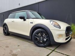 Weiß Gebraucht 2019 Mini Cooper Kleinwagen | 16.140 € (Guter Preis)