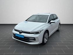 Pure white Gebraucht 2024 VW Golf VIII Style Limousine | 27.500 € (Guter Preis)