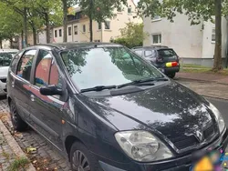 Schwarz Gebraucht 2003 Renault Scénic Van / Kleinbus | 1.600 € (Etwas zu teuer)