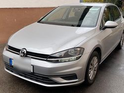 Grau Gebraucht 2019 VW Golf VII Comfortline Kleinwagen | 15.000 € (Guter Preis)