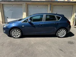 Blau Gebraucht 2010 Opel Astra Innovation Limousine | 3.500 € (Guter Preis)