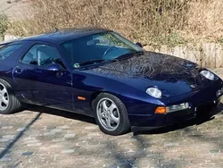 Porsche 928