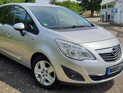Silber Gebraucht 2011 Opel Meriva Edition Van / Kleinbus | 4.999 € (Fairer Preis)