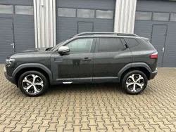 Schwarz Neu 2025 Dacia Duster Journey SUV | 26.990 € (Guter Preis)