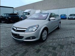 Silber Gebraucht 2006 Opel Astra Cabriolet Cosmo Cabrio | 2.000 €