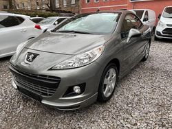 Grau Gebraucht 2015 Peugeot 207 Active Cabrio | 7.500 € (Teuer)