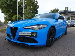 Blau Gebraucht 2016 Alfa Romeo Giulia Super Limousine | 16.980 € (Guter Preis)