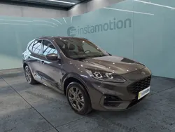 Grau Gebraucht 2022 Ford Kuga ST-Line SUV | 32.800 € (Etwas zu teuer)