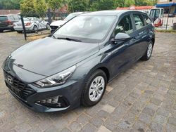 Grau Gebraucht 2020 Hyundai i30 Select Kombi | 13.500 € (Fairer Preis)