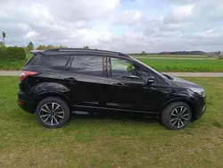 Schwarz Gebraucht 2019 Ford Kuga ST-Line SUV | 20.100 € (Guter Preis)