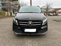 Schwarz Gebraucht 2023 Mercedes V250 Van / Kleinbus | 56.999 € (Etwas zu teuer)