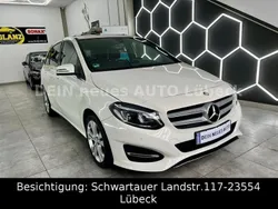 Weiß Gebraucht 2016 Mercedes B250 Van / Kleinbus | 16.990 € (Guter Preis)