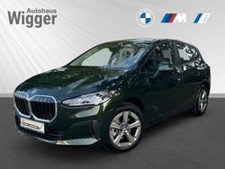 Sanremo green metallic Gebraucht 2024 BMW 216 Active Tourer Van / Kleinbus | 27.900 € (Fairer Preis)
