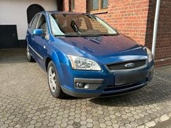 Blau Gebraucht 2007 Ford Focus Limousine | 1.139 € (Superpreis)