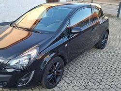 Schwarz Gebraucht 2013 Opel Corsa Color Edition Kleinwagen | 3.400 € (Fairer Preis)
