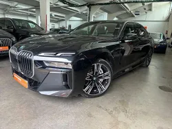 Schwarz Gebraucht 2023 BMW 750e M Sport Limousine | 98.880 € (Fairer Preis)