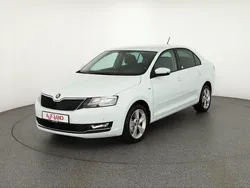 Weiss Gebraucht 2018 Skoda Rapid Clever Limousine | 15.990 € (Fairer Preis)