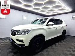 Weiß Gebraucht 2018 Ssangyong Rexton Crystal SUV | 23.980 € (Fairer Preis)