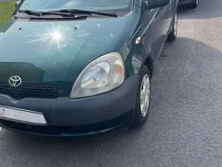 Grün Gebraucht 2003 Toyota Yaris Kleinwagen | 1.350 € (Teuer)