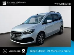 Helvinsilber metallic Gebraucht 2022 Mercedes T180 Edition Van / Kleinbus | 24.670 € (Guter Preis)