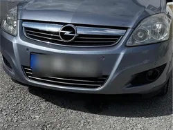 Grau Gebraucht 2008 Opel Zafira Van / Kleinbus | 1.050 € (Superpreis)