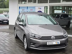 Grau Gebraucht 2015 VW Golf Sportsvan LOUNGE Van / Kleinbus | 14.450 € (Guter Preis)