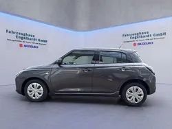 Grau Neu 2025 Suzuki Swift Club Limousine | 17.790 €
