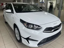 Weiß Neu 2024 Kia Ceed Sportswagon Vision Kombi | 21.990 € (Guter Preis)