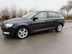 Schwarz Gebraucht 2016 Skoda Rapid Cool Edition Kombi | 11.190 € (Etwas zu teuer)