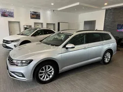 Silber Gebraucht 2021 VW Passat Kombi | 16.485 € (Fairer Preis)